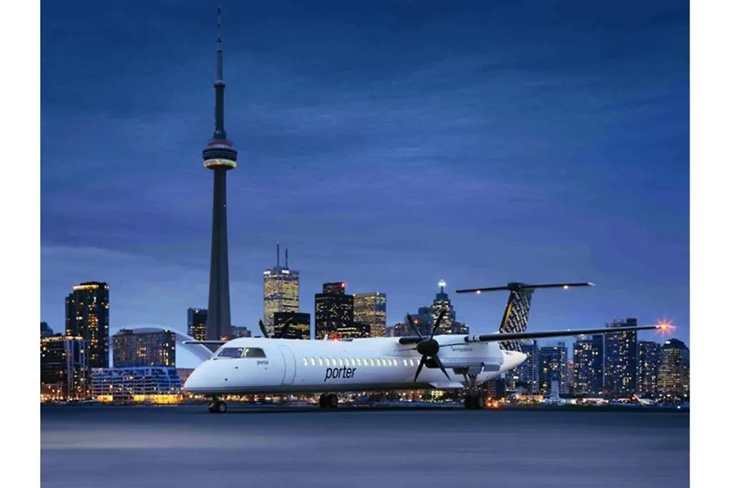 Luxury Lakefront Condo+Free Parking+Pool+Gym+Patio Toronto Canada